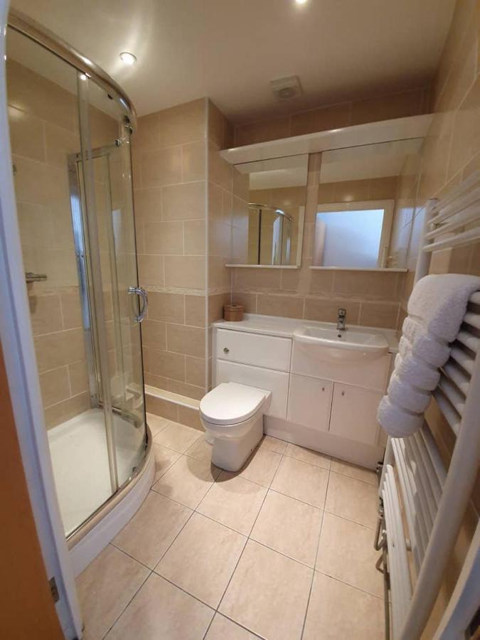 Stylish Flat In Central Tenby & Free Parking Eksteriør bilde
