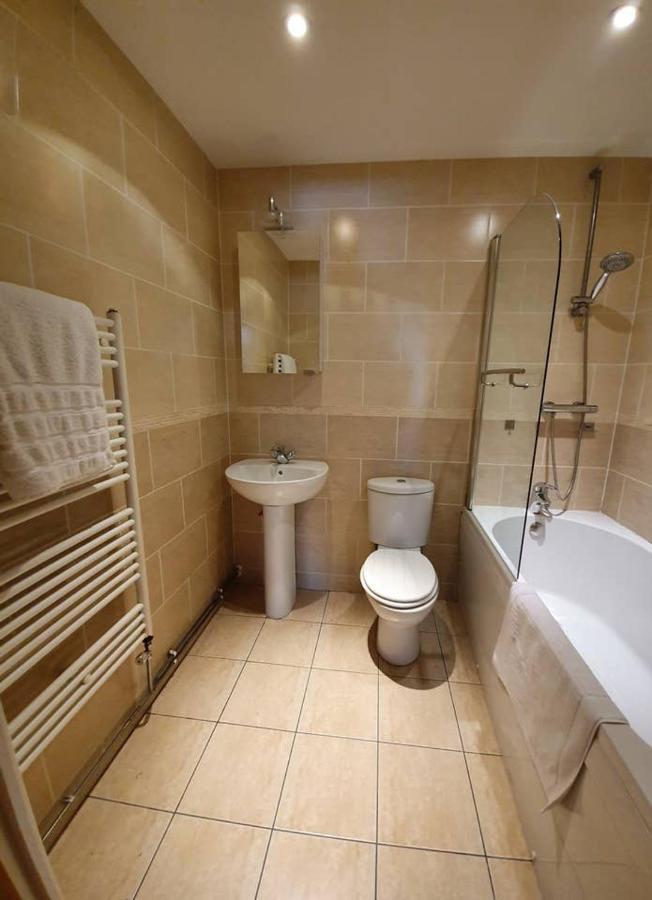 Stylish Flat In Central Tenby & Free Parking Eksteriør bilde
